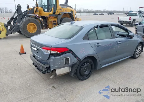 2021 Toyota Corolla Le z USA, uszkodzony, nr VIN JTDEPMAEXMJ151592